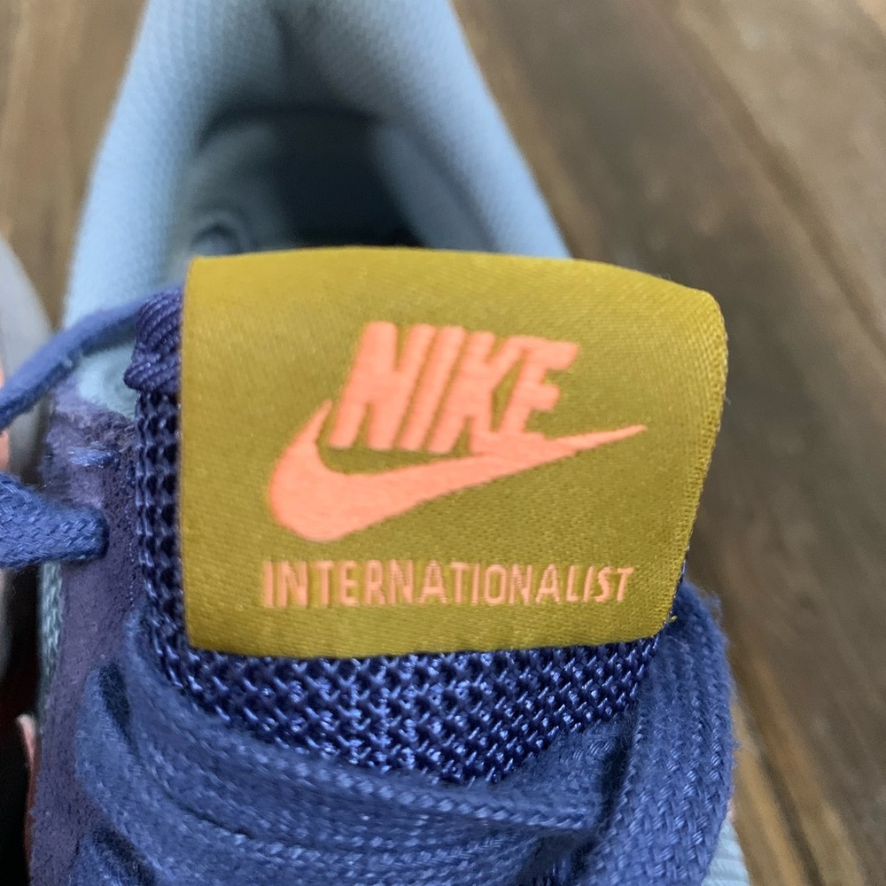 Nike Internationalist Sneakers - Navy with Olive and Coral Accents - Picture 2 of 8